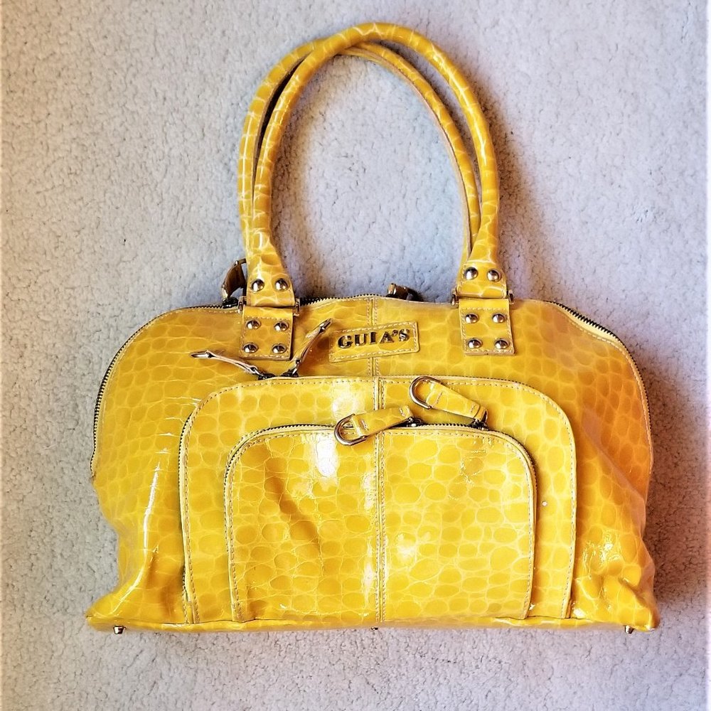 GUIA’s Yellow “alligator” embossed leather bag, Made in Italy
